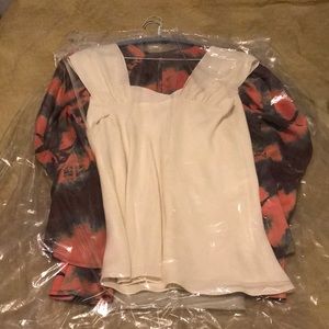 Woman’s two piece top. Dry cleaned! Sz.small.